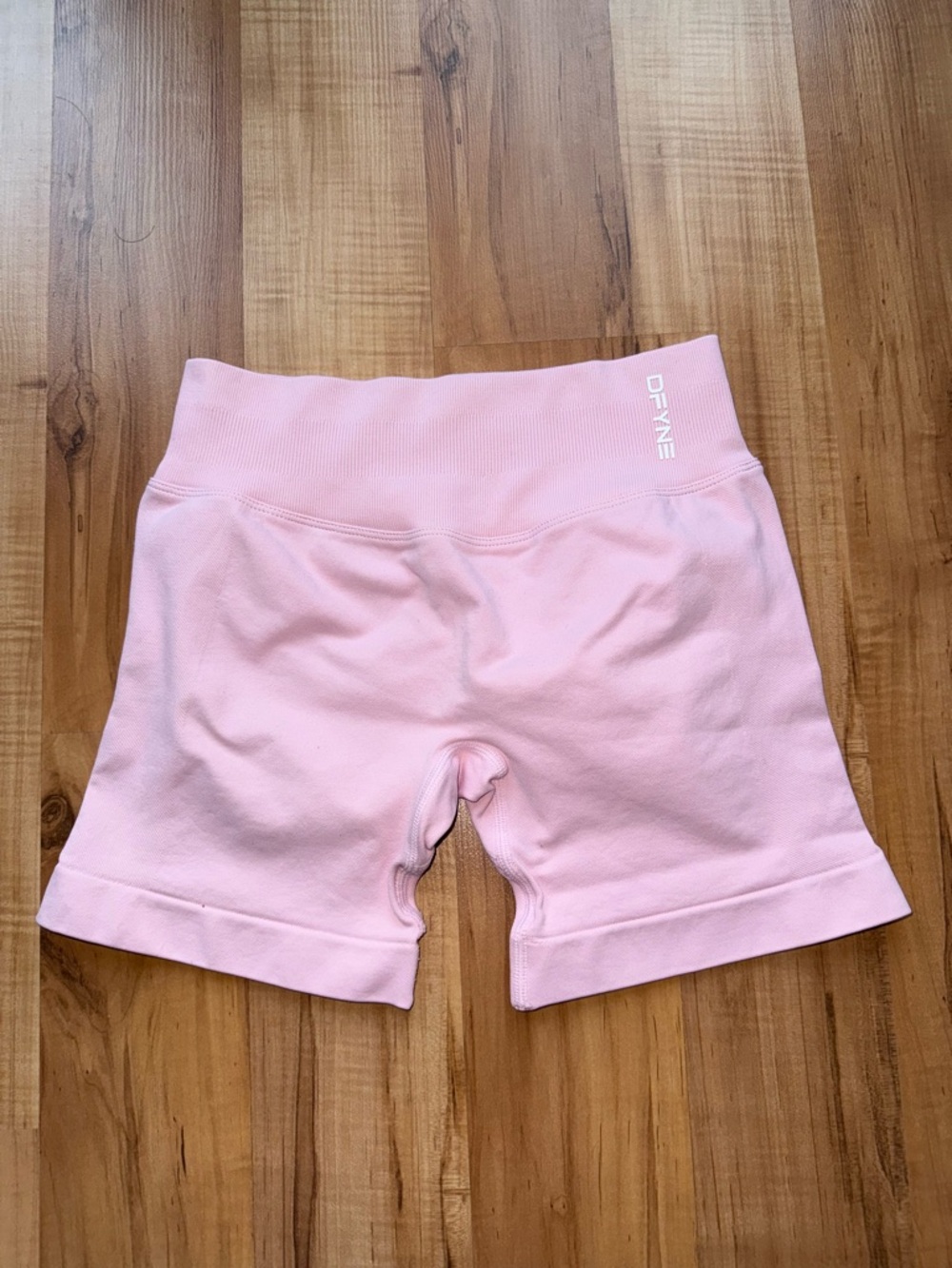 Dfyne Light Rose 4.5” Impact Short Size Small